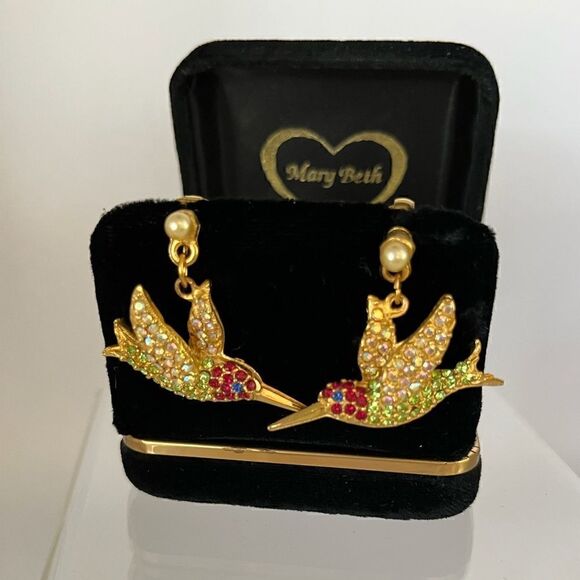 NWOT Pell re-designed by Mary Beth, 24K plated humming bird earrings. - Picture 1 of 8